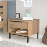 Table de chevet Liora en bois clair avec tiroir et niche ouverte